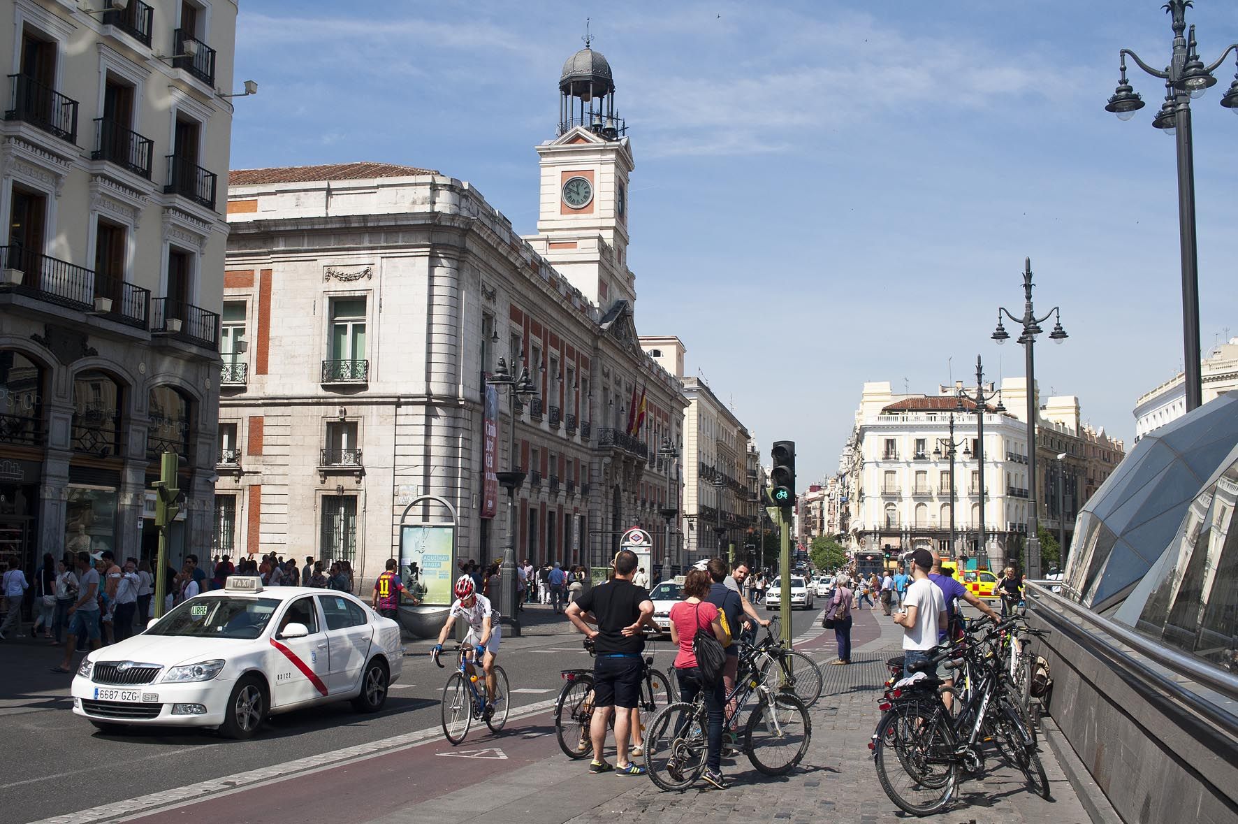 Ruta en bicicleta por Madrid, Puerta del Sol.