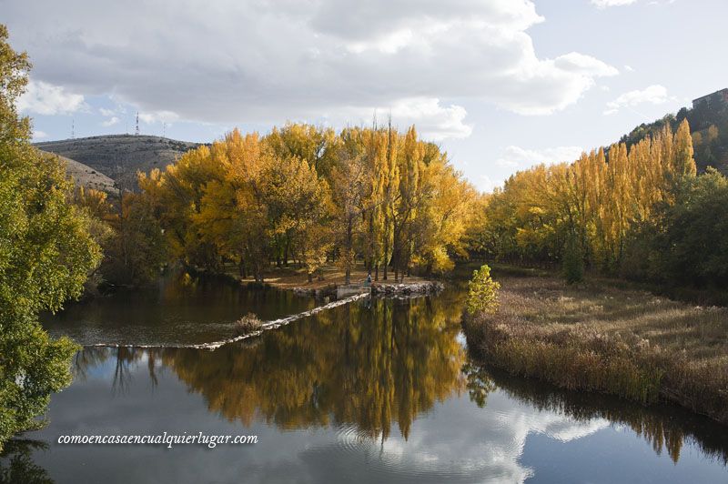 el rio duero a su paso por Soria en otoño