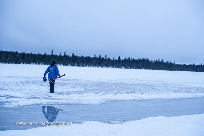 Hacer agujero para pescar en hielo que hacer en rovaniemi