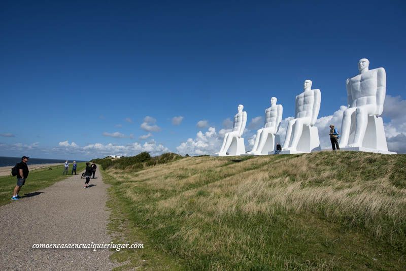 el hombre encuentra el mar en Esbjerg Dinamarca Svend Wiig_foto_Miguel Angel Munoz Romero_001