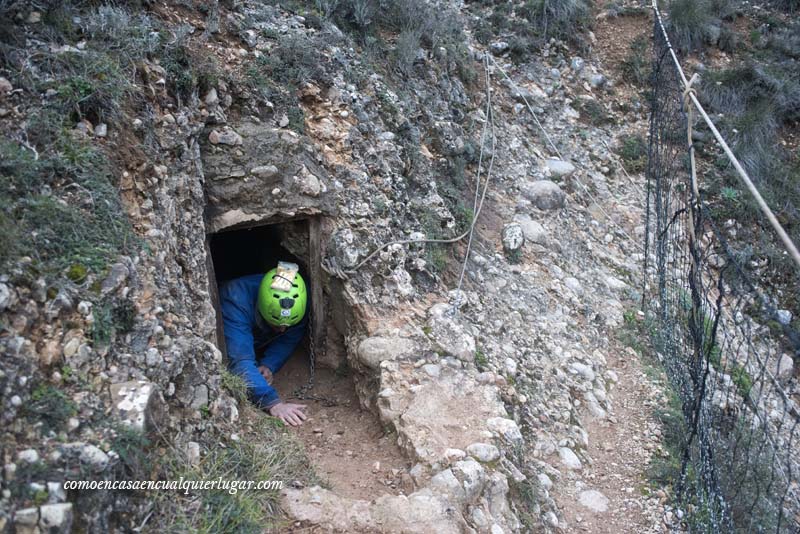 Cueva Fuentemolinos Puras de villafranca Burgos foto Miguel Angel Munoz Romero_001