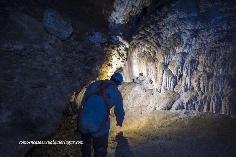 Cueva Fuentemolinos Puras de villafranca Burgos foto Miguel Angel Munoz Romero_005