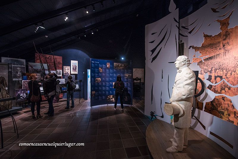 museo estatua  Hans Christian Andersen en Odense 