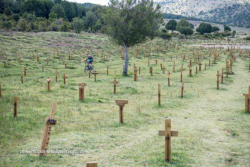 15 fotos del cementerio de Sad Hill, EL BUENO, EL FEO Y EL MALO