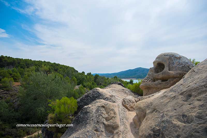 Ruta de las caras de Buendía en Cuenca